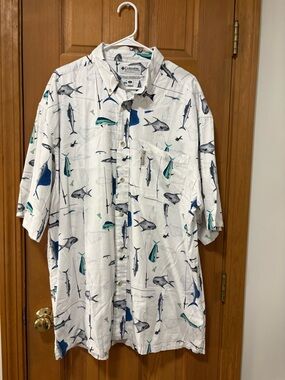 Columbia Men’s AOP Fishing Fish Theme Button Down Short Sleeve Shirt Size XL